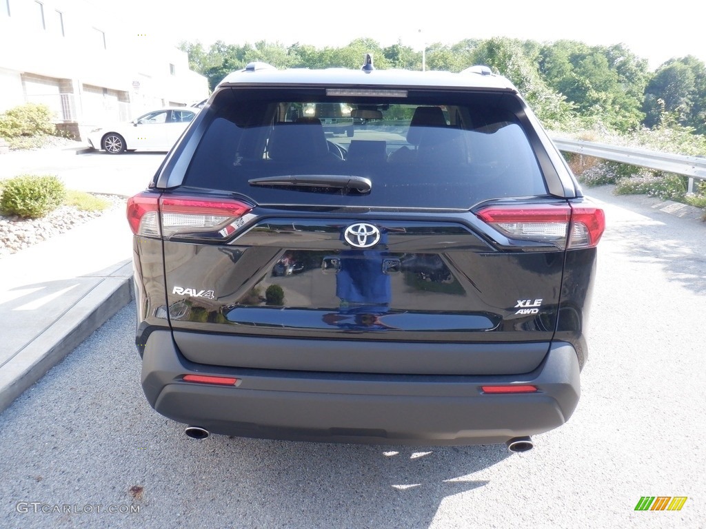 2020 RAV4 XLE Premium AWD - Midnight Black Metallic / Nutmeg photo #16