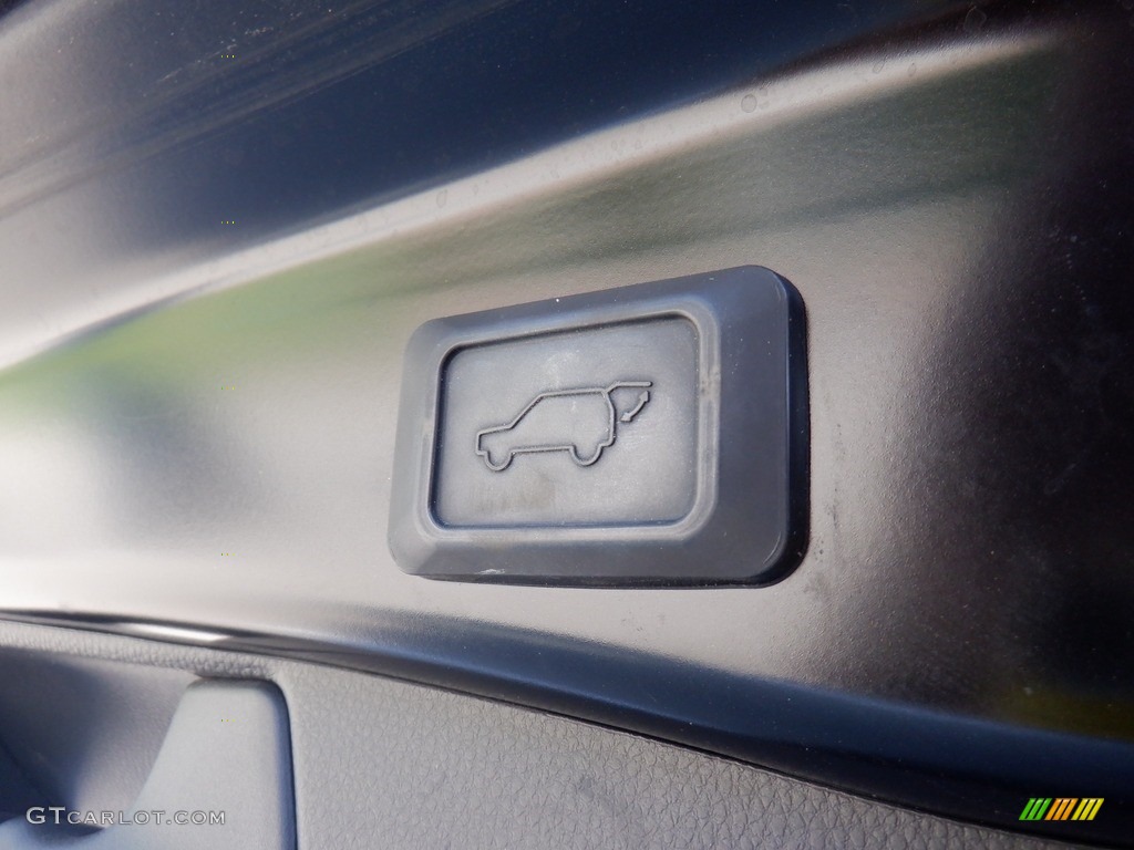 2020 RAV4 XLE Premium AWD - Midnight Black Metallic / Nutmeg photo #36
