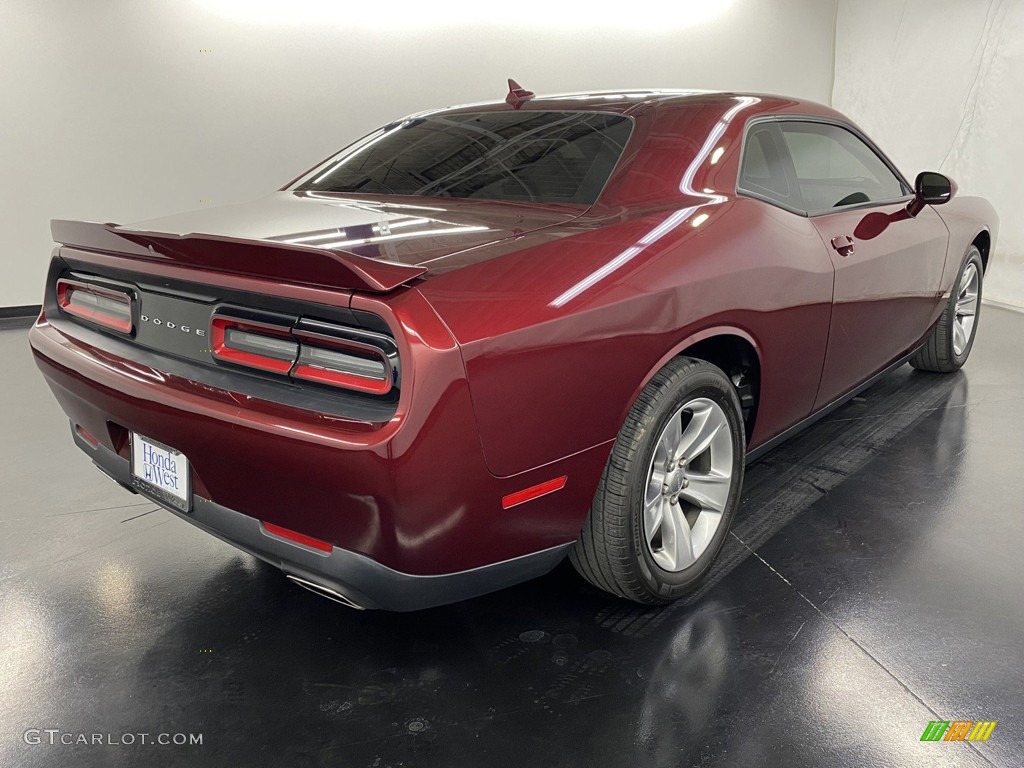 2020 Challenger SXT - Octane Red / Black photo #7