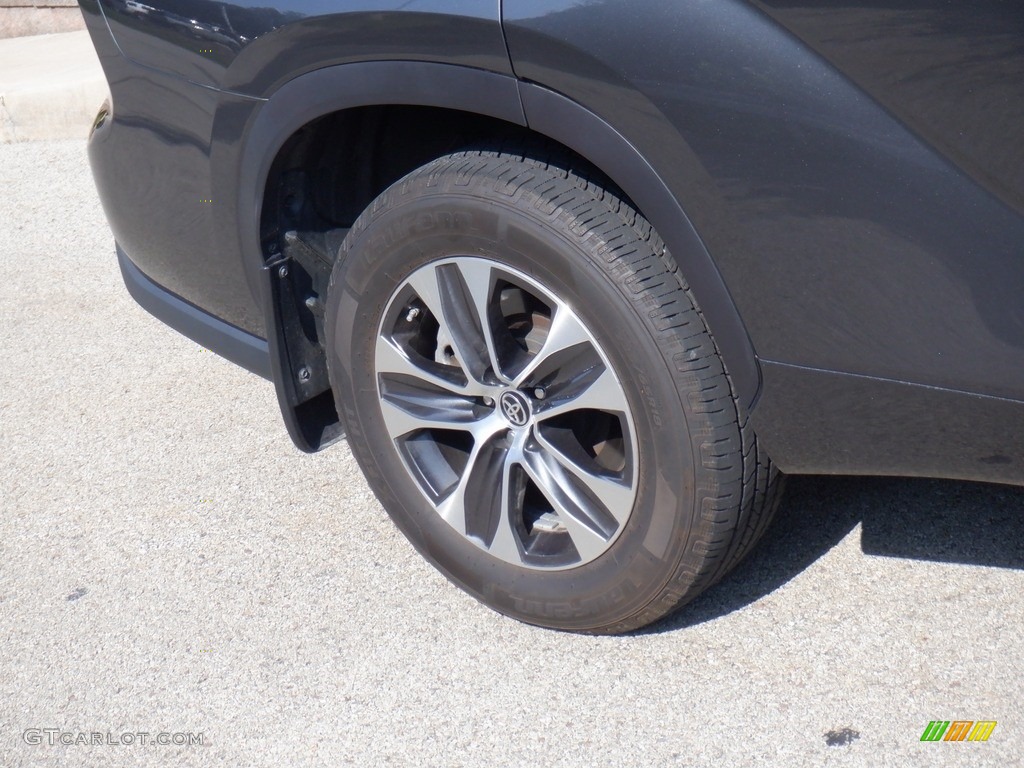 2020 Highlander XLE AWD - Magnetic Gray Metallic / Black photo #14