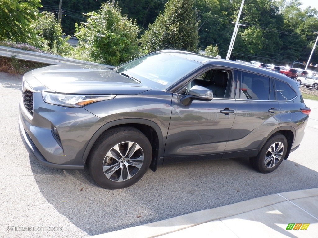 2020 Highlander XLE AWD - Magnetic Gray Metallic / Black photo #17