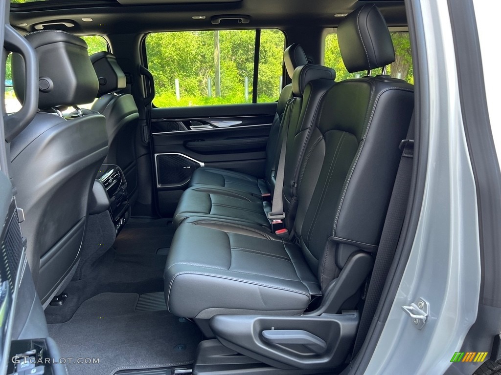 Global Black Interior 2023 Jeep Wagoneer Base 4x4 Photo #146314940