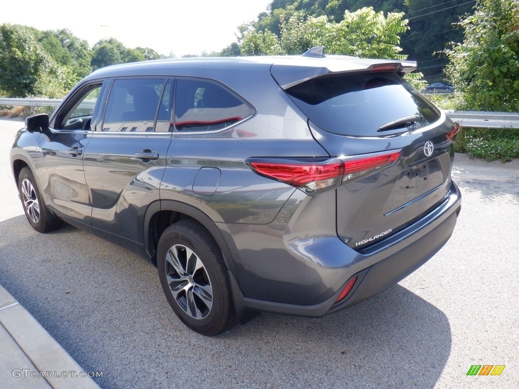 2020 Highlander XLE AWD - Magnetic Gray Metallic / Black photo #18