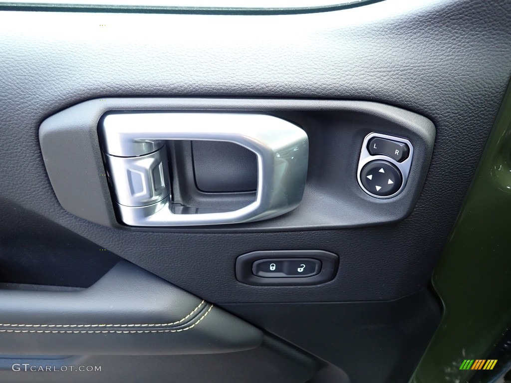 2024 Jeep Wrangler 4-Door Sahara 4xe Hybrid Black Door Panel Photo #146315288