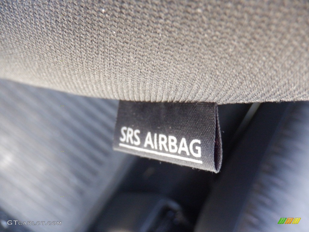 2019 Rogue SV AWD - Magnetic Black / Charcoal photo #9