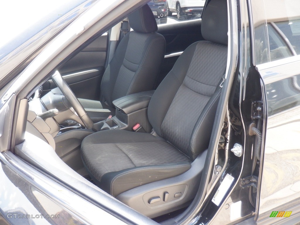 2019 Rogue SV AWD - Magnetic Black / Charcoal photo #11