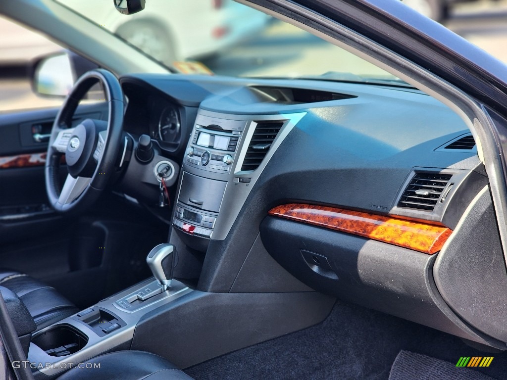 2011 Subaru Outback 3.6R Limited Wagon Dashboard Photos