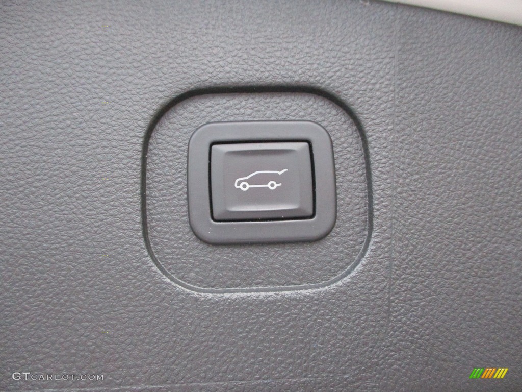 2017 Terrain SLT - Summit White / Jet Black photo #25