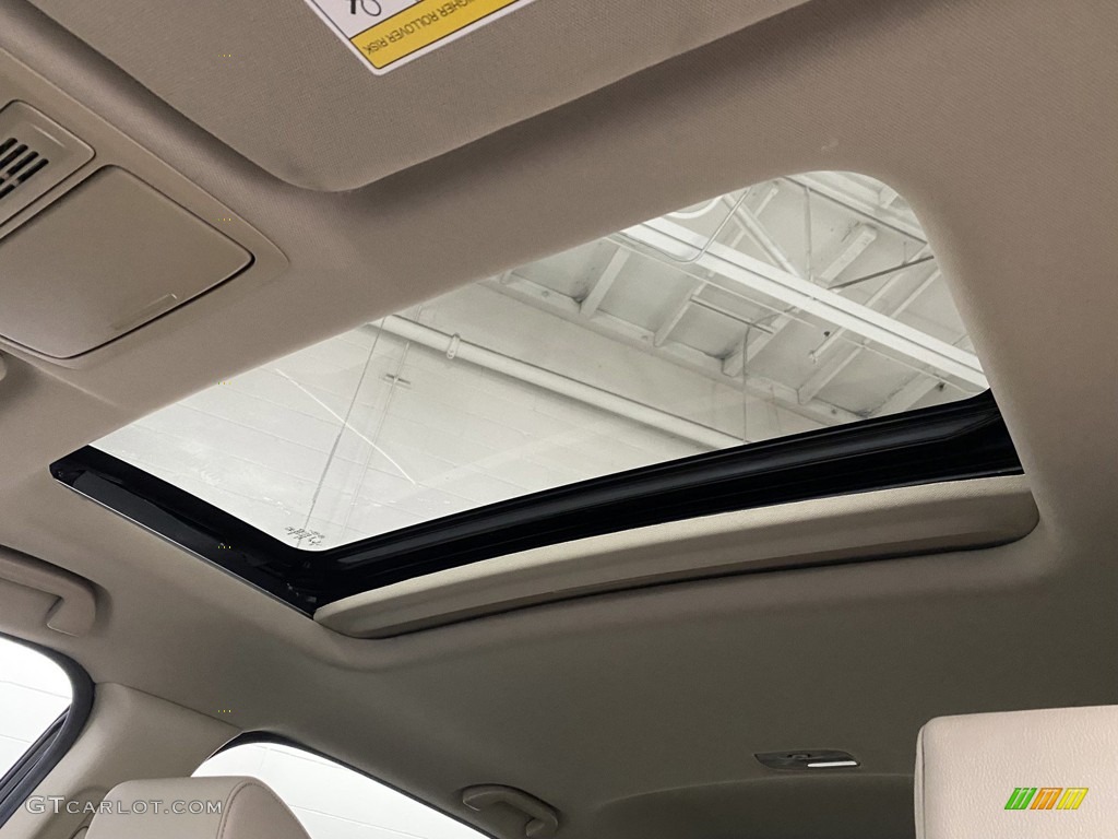 2018 Honda CR-V Touring Sunroof Photos