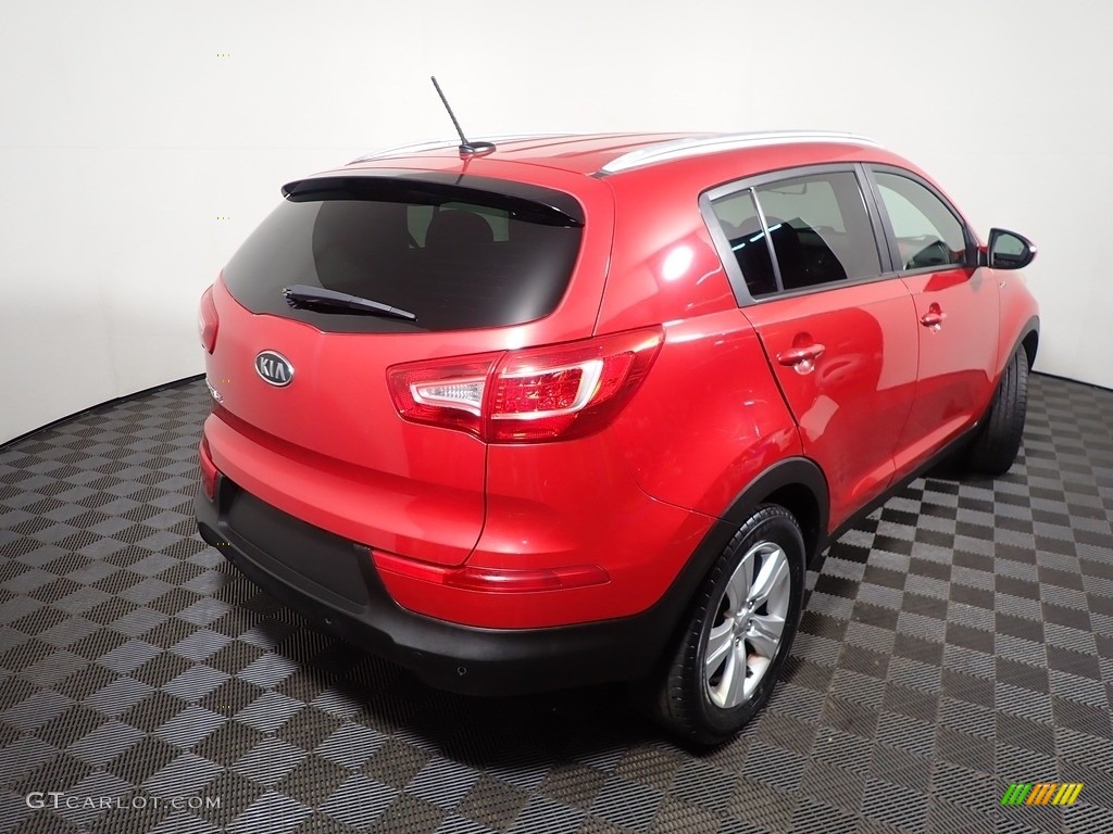 2012 Sportage LX AWD - Signal Red / Black photo #17