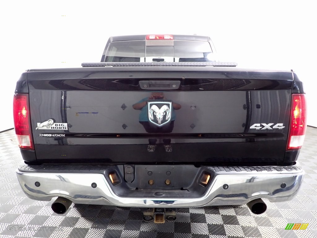 2012 Ram 1500 Big Horn Crew Cab 4x4 - Black / Dark Slate Gray/Medium Graystone photo #7