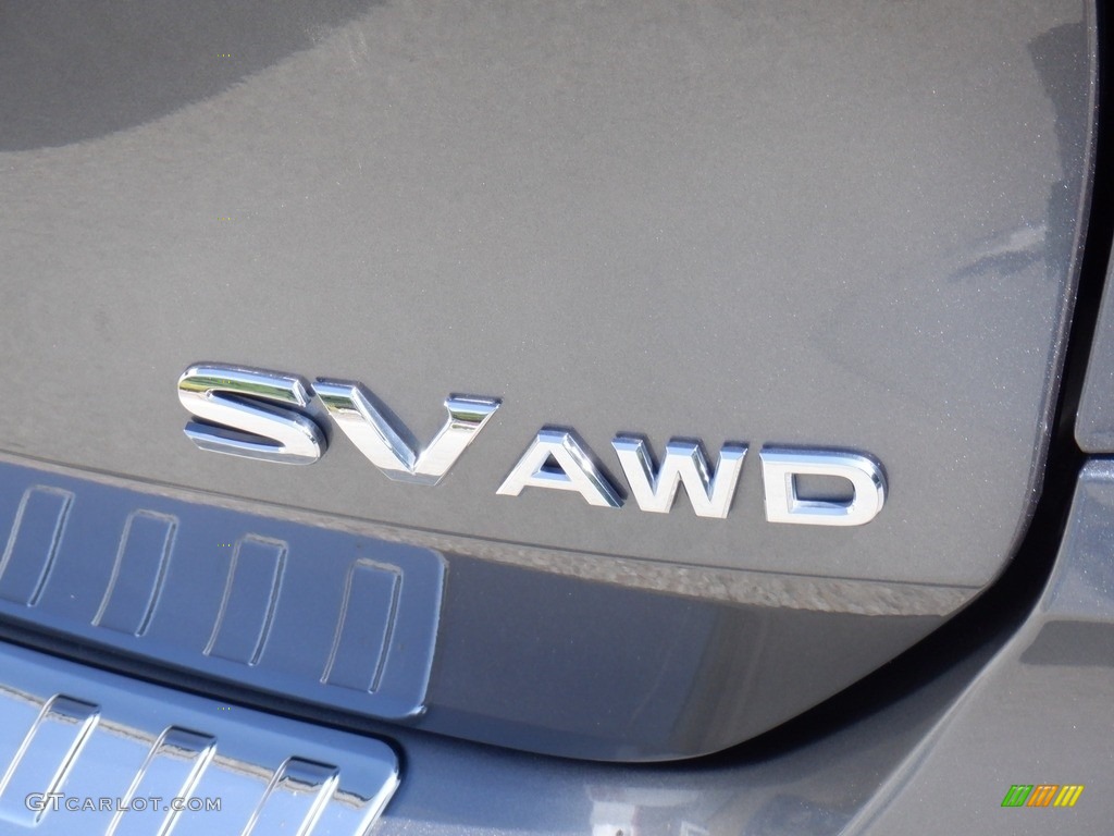2019 Nissan Rogue SV AWD Marks and Logos Photos