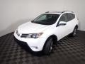 Super White - RAV4 XLE Photo No. 9