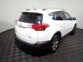 Super White - RAV4 XLE Photo No. 16