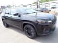 Diamond Black Crystal Pearl - Cherokee Altitude Lux 4x4 Photo No. 8