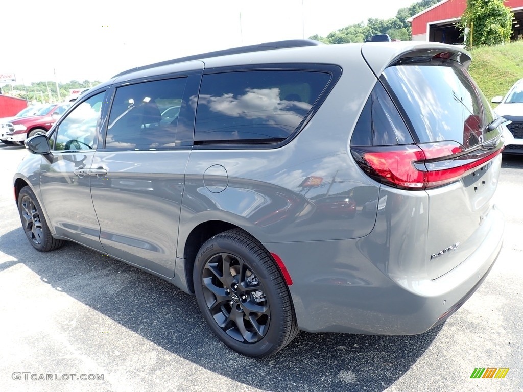 2023 Pacifica Touring L AWD - Ceramic Gray / Black photo #3