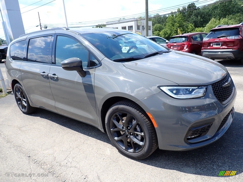 2023 Pacifica Touring L AWD - Ceramic Gray / Black photo #8