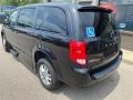 2013 Brilliant Black Crystal Pearl Dodge Grand Caravan SXT  photo #9