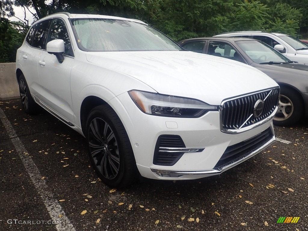 Crystal White Metallic 2023 Volvo XC60 B5 Plus AWD Exterior Photo #146321662