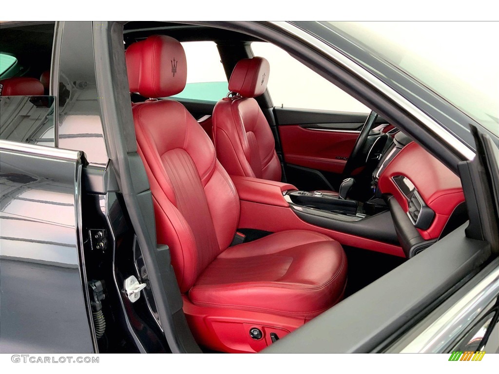 Red Interior 2017 Maserati Levante S AWD Photo #146324249
