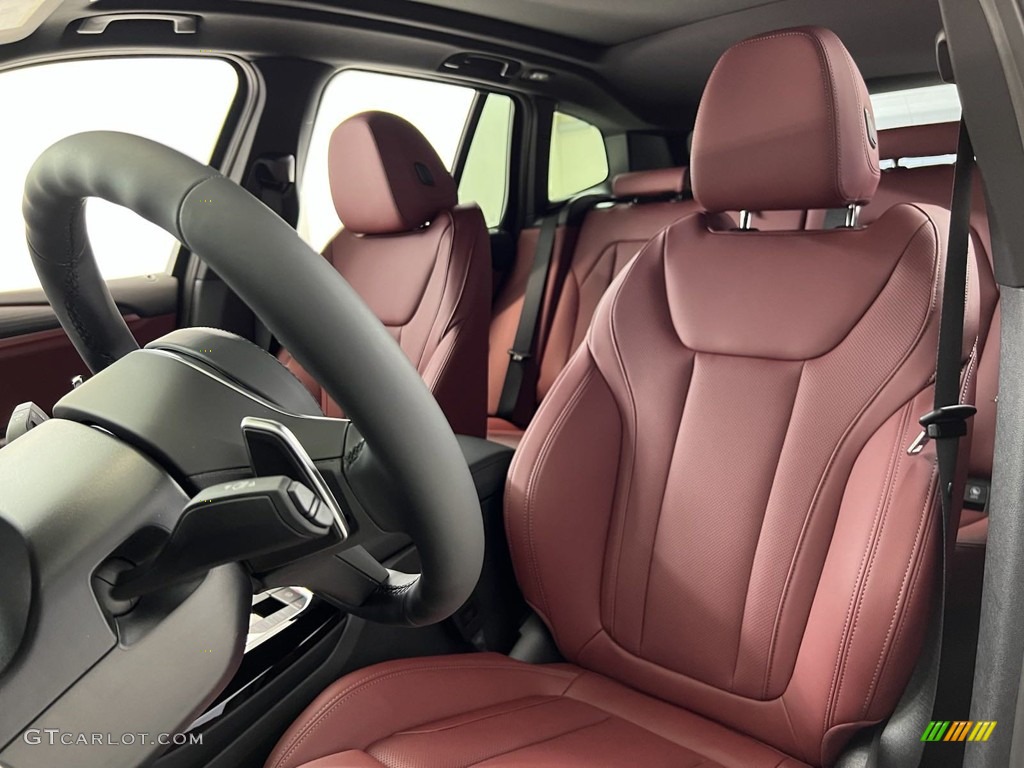 2023 BMW X3 sDrive30i Front Seat Photos