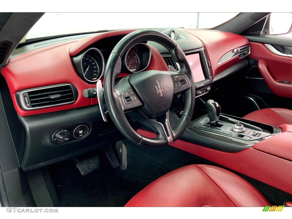 Red Interior 2017 Maserati Levante S AWD Photo #146324504
