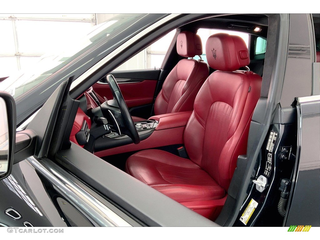2017 Maserati Levante S AWD Front Seat Photos