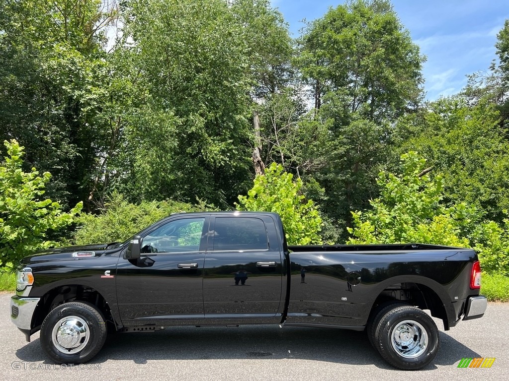 2023 3500 Tradesman Crew Cab 4x4 - Diamond Black Crystal Pearl / Diesel Gray/Black photo #1