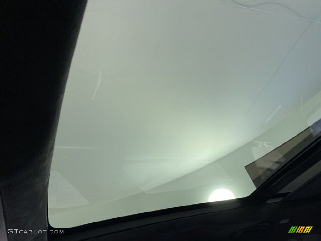 2024 Jaguar F-PACE SVR Sunroof Photo #146325386