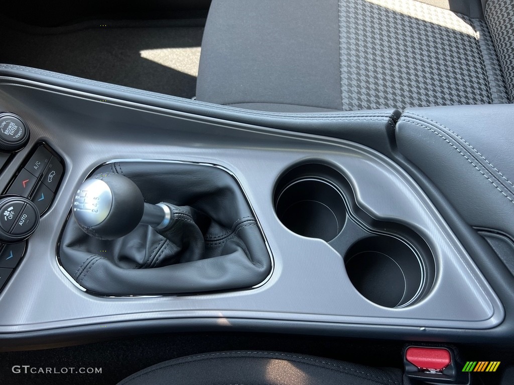 2023 Dodge Challenger R/T 6 Speed Manual Transmission Photo #146327024