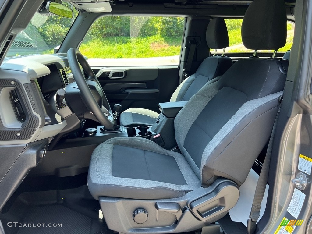 2022 Ford Bronco Base 4x4 2-Door Front Seat Photo #146327948