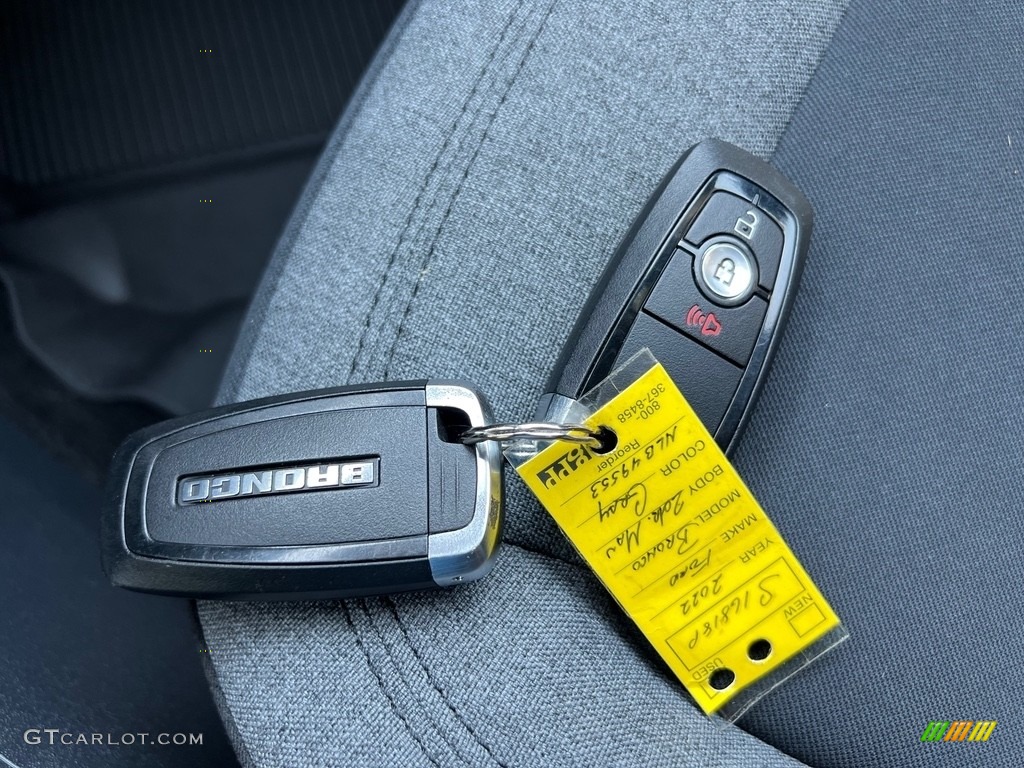 2022 Ford Bronco Base 4x4 2-Door Keys Photo #146328035