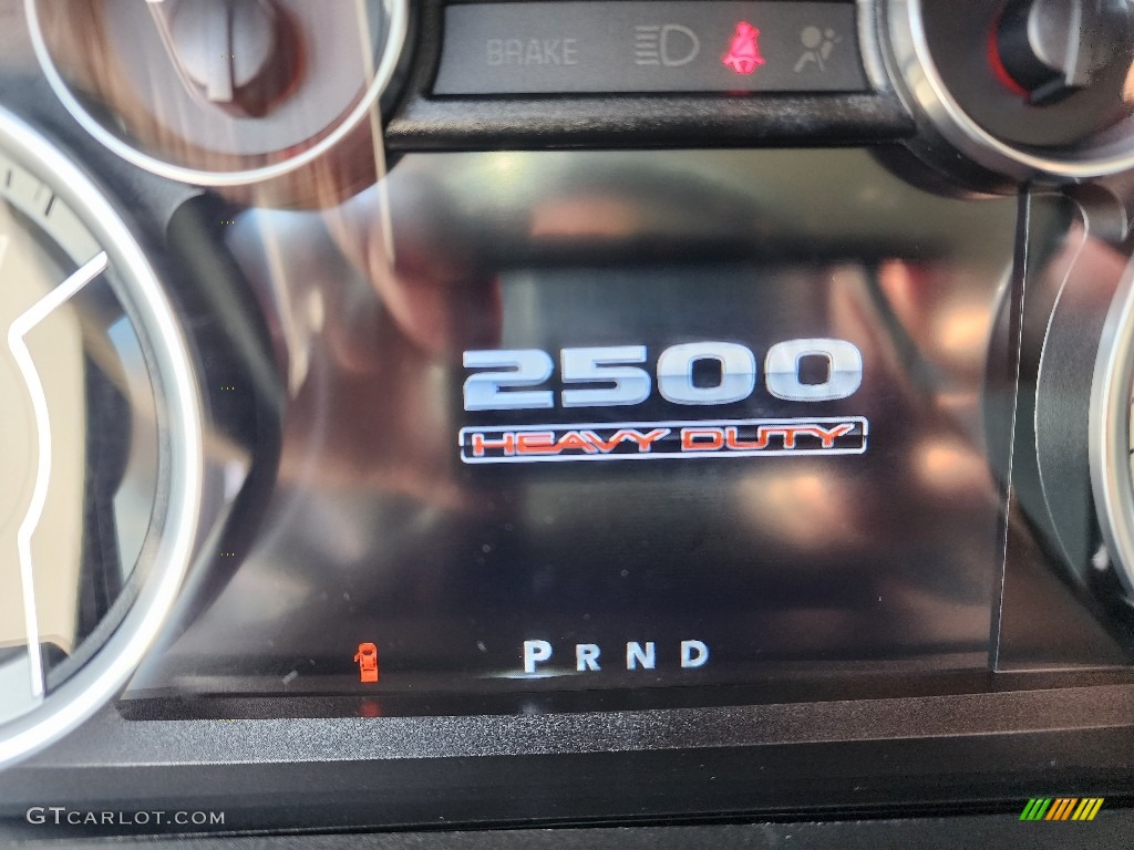 2015 Ram 2500 SLT Crew Cab 4x4 Marks and Logos Photos