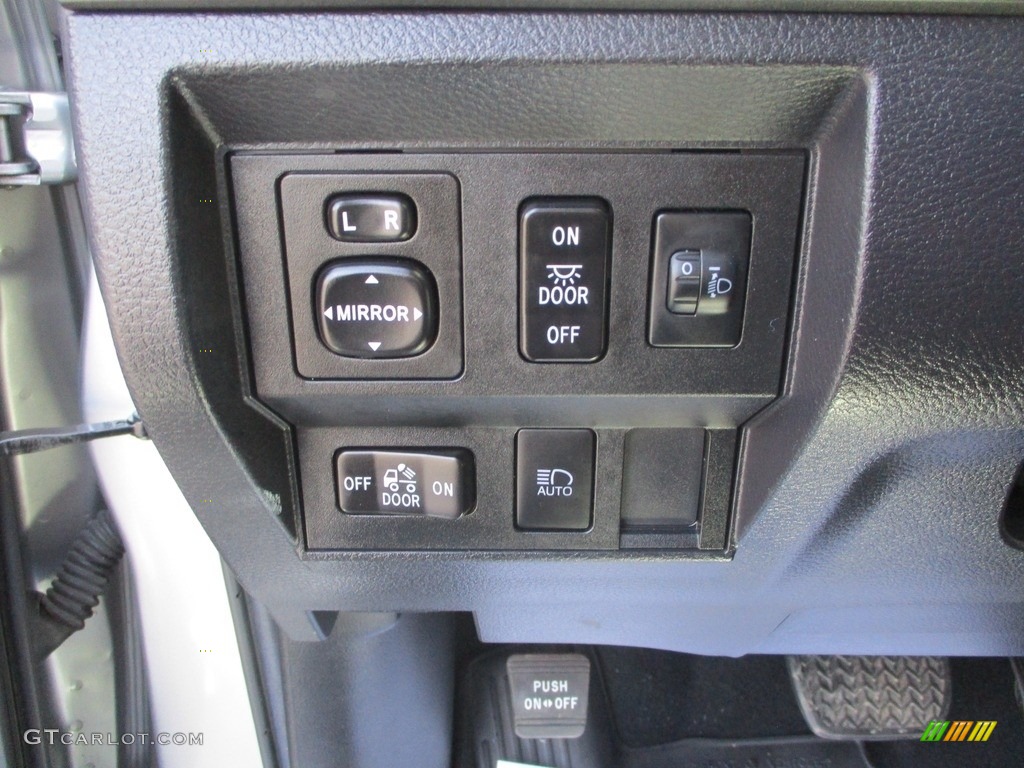 2020 Tundra SR5 Double Cab 4x4 - Silver Sky Metallic / Black photo #22