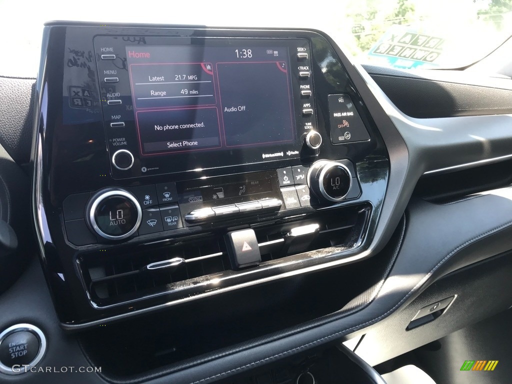 2021 Toyota Highlander LE AWD Controls Photo #146330355