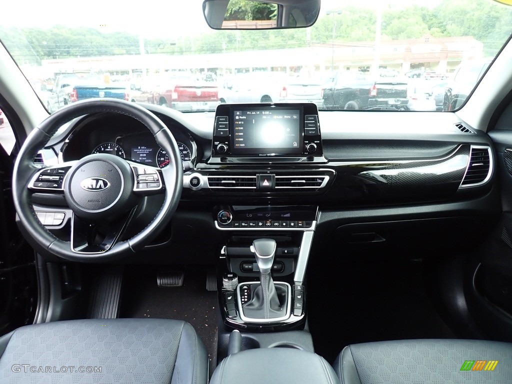 2021 Kia Seltos EX AWD Dashboard Photos