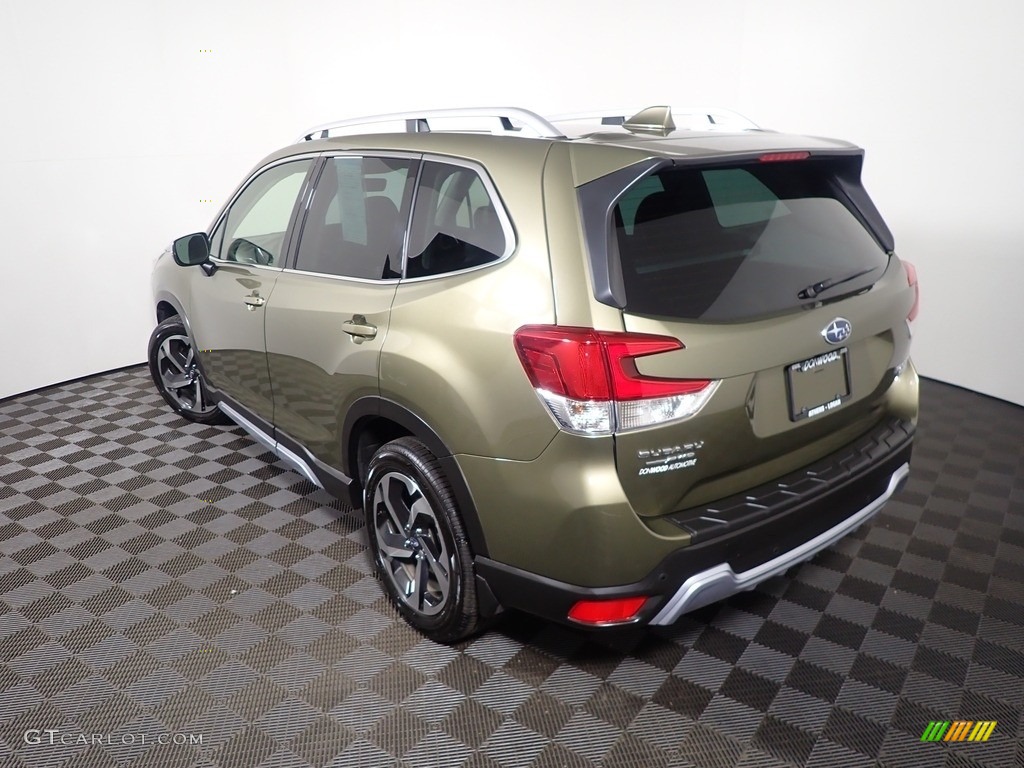2023 Forester Touring - Autumn Green Metallic / Black photo #12