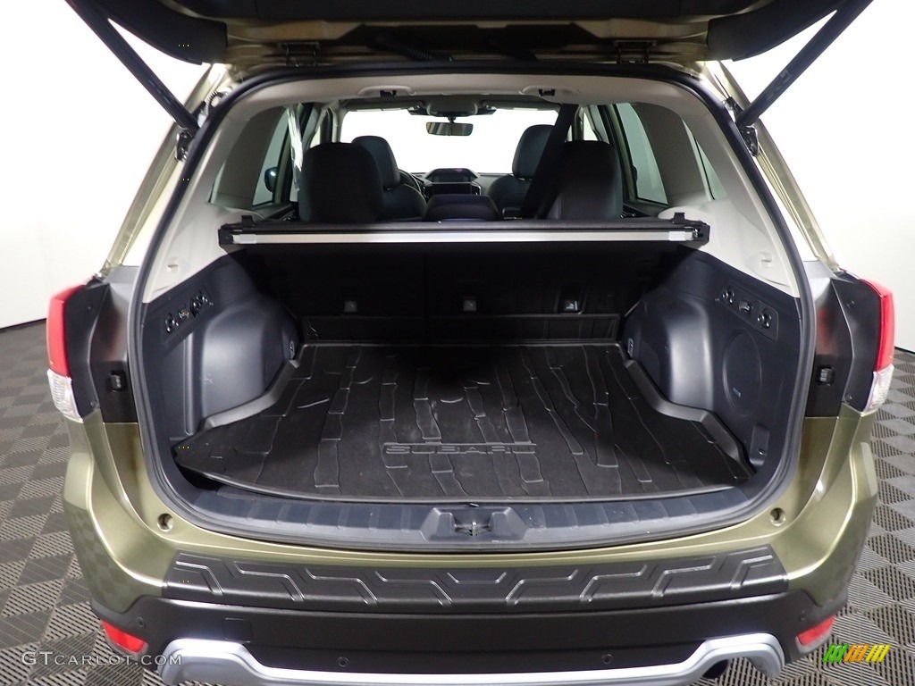 2023 Forester Touring - Autumn Green Metallic / Black photo #16