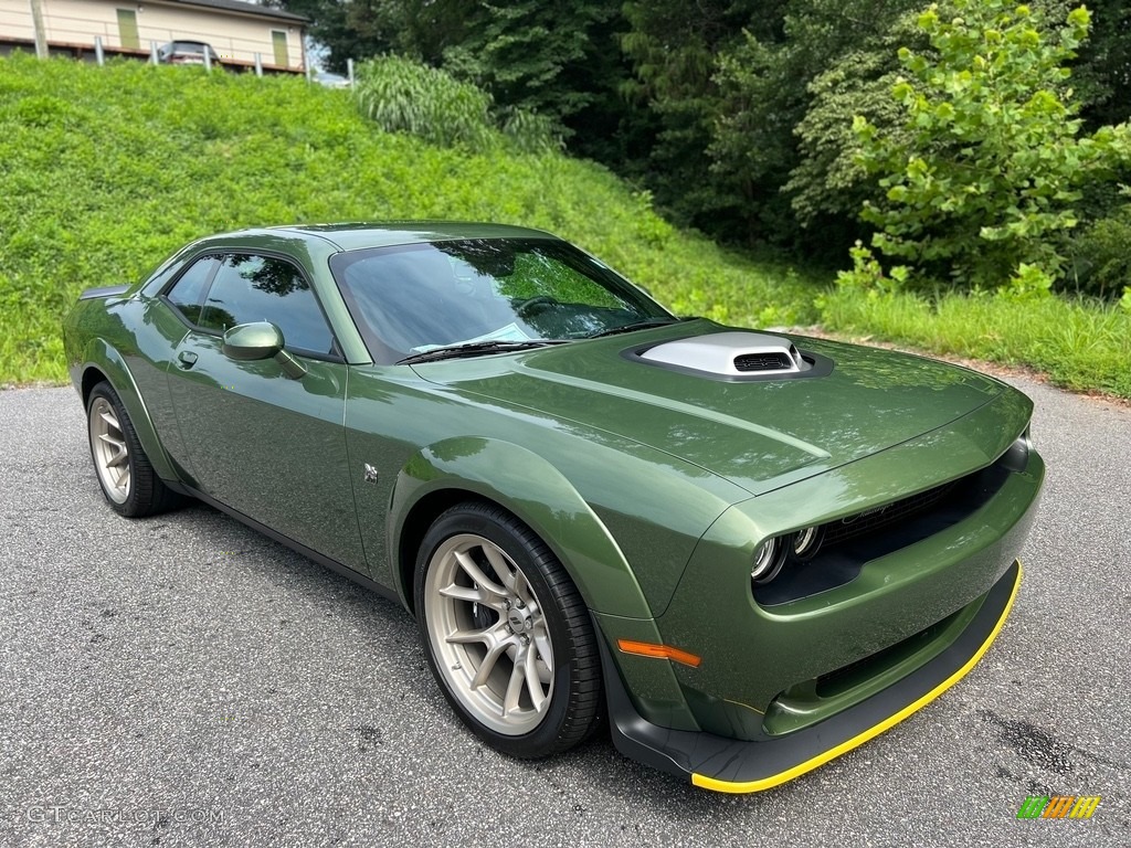 F8 Green 2023 Dodge Challenger R/T Scat Pack Swinger Edition Widebody Exterior Photo #146332962