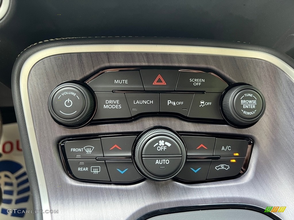 2023 Dodge Challenger R/T Scat Pack Swinger Edition Widebody Controls Photos