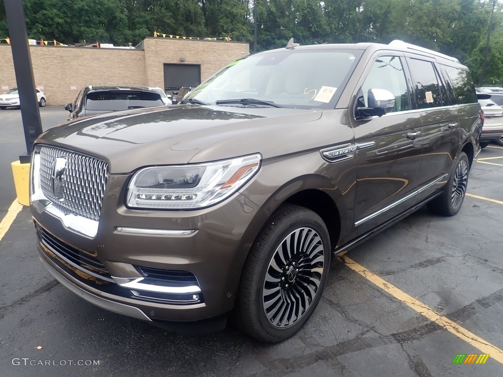 Chroma Molten Gold Lincoln Navigator