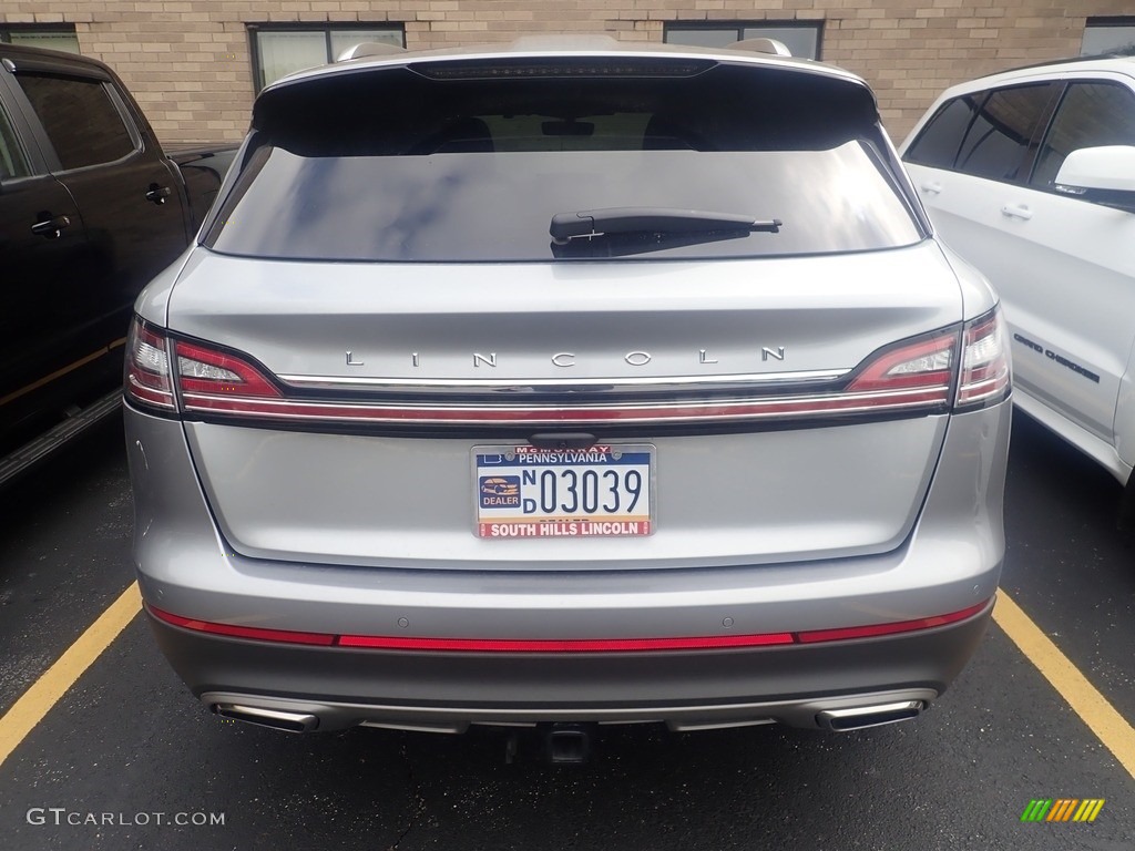 2022 Nautilus Reserve AWD - Silver Radiance Metallic / Ebony photo #3