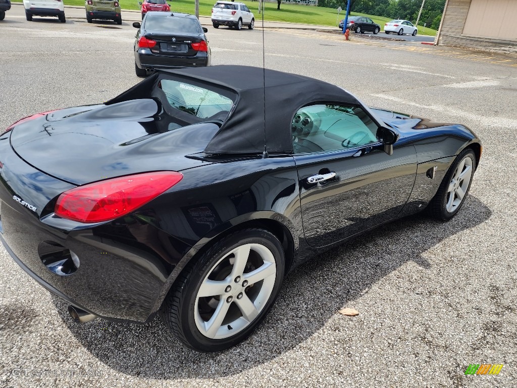 2006 Solstice Roadster - Mysterious Black / Ebony photo #4