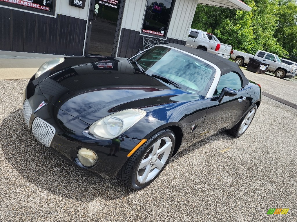 2006 Solstice Roadster - Mysterious Black / Ebony photo #7