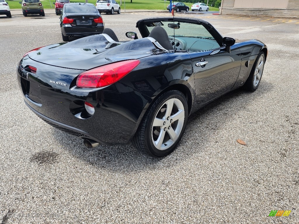 2006 Solstice Roadster - Mysterious Black / Ebony photo #15