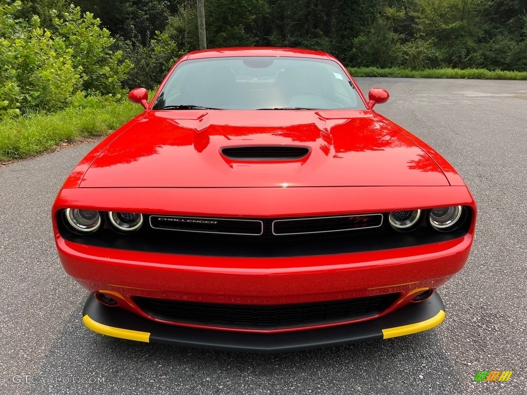 2023 Challenger R/T Plus - Go Mango / Black photo #3