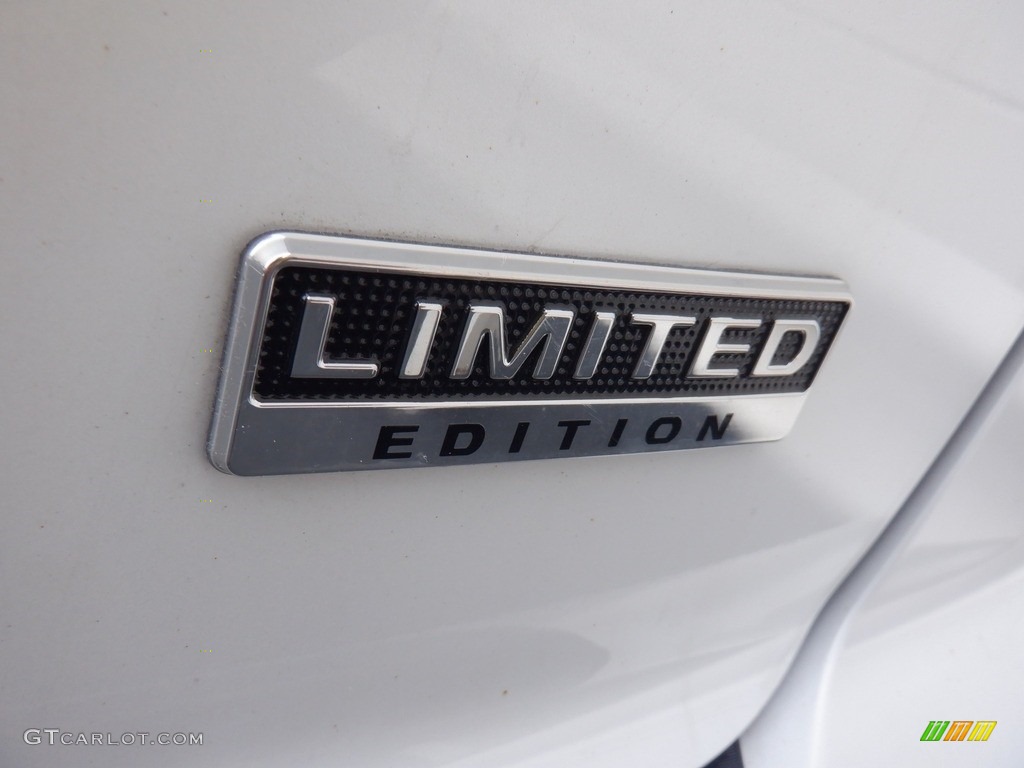 2023 Mitsubishi Eclipse Cross LE S-AWC Marks and Logos Photo #146338017