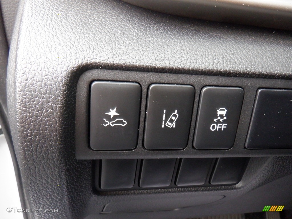 2023 Mitsubishi Eclipse Cross LE S-AWC Controls Photo #146338137