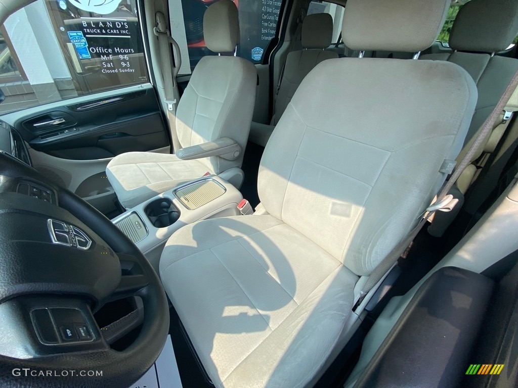 2012 Grand Caravan SE - Stone White / Black/Light Graystone photo #6