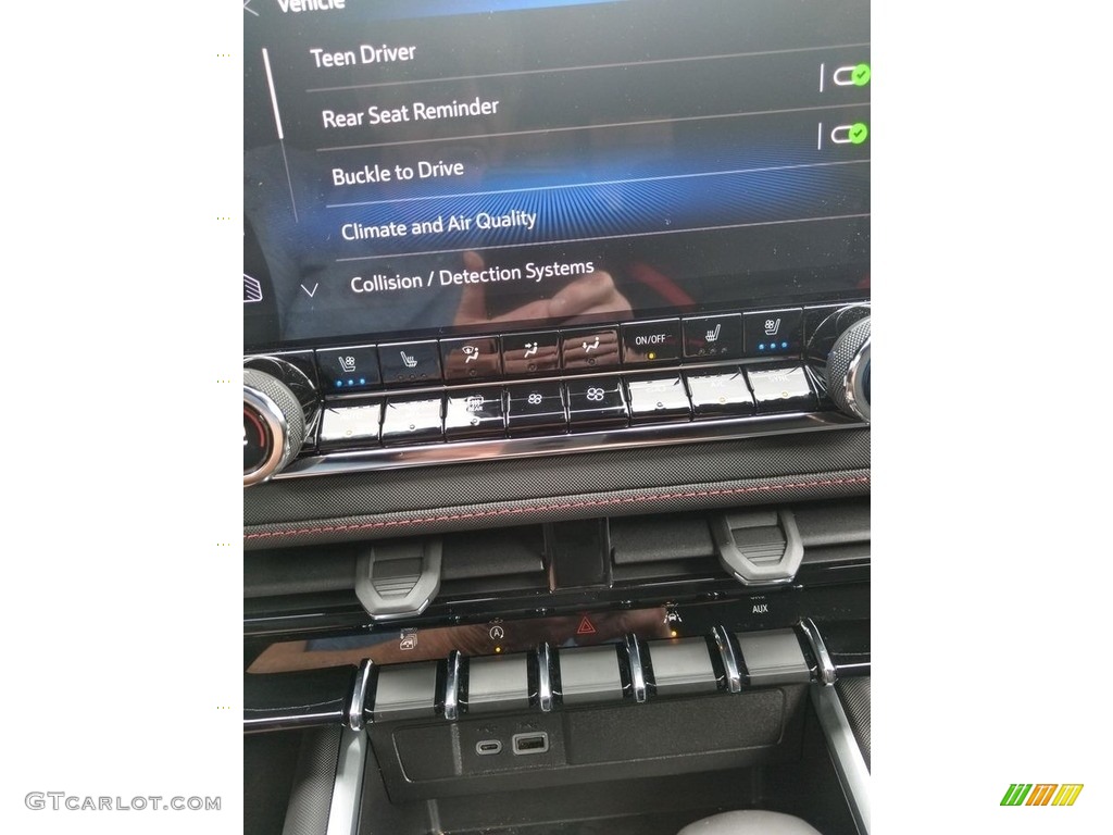 2023 Colorado Z71 Crew Cab 4x4 - Radiant Red Tintcoat / Jet Black/Adrenaline Red photo #15